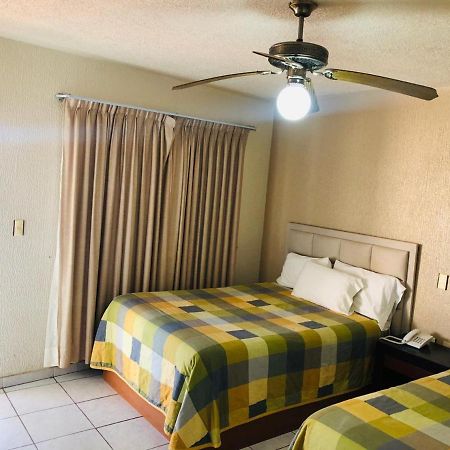 Hotel Los Vergeles Villa Hidalgo  Exterior photo